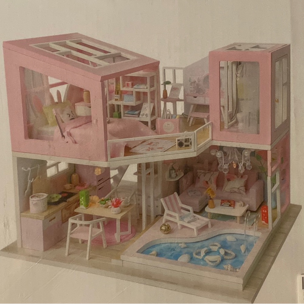 Small diy doll house model